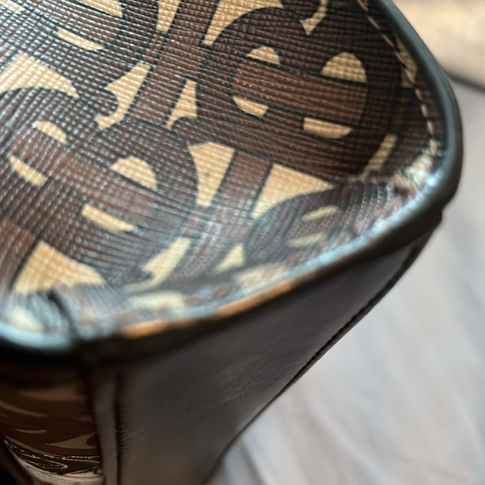 Burberry small handle bag 1 free wallet - Picture 11 of 15